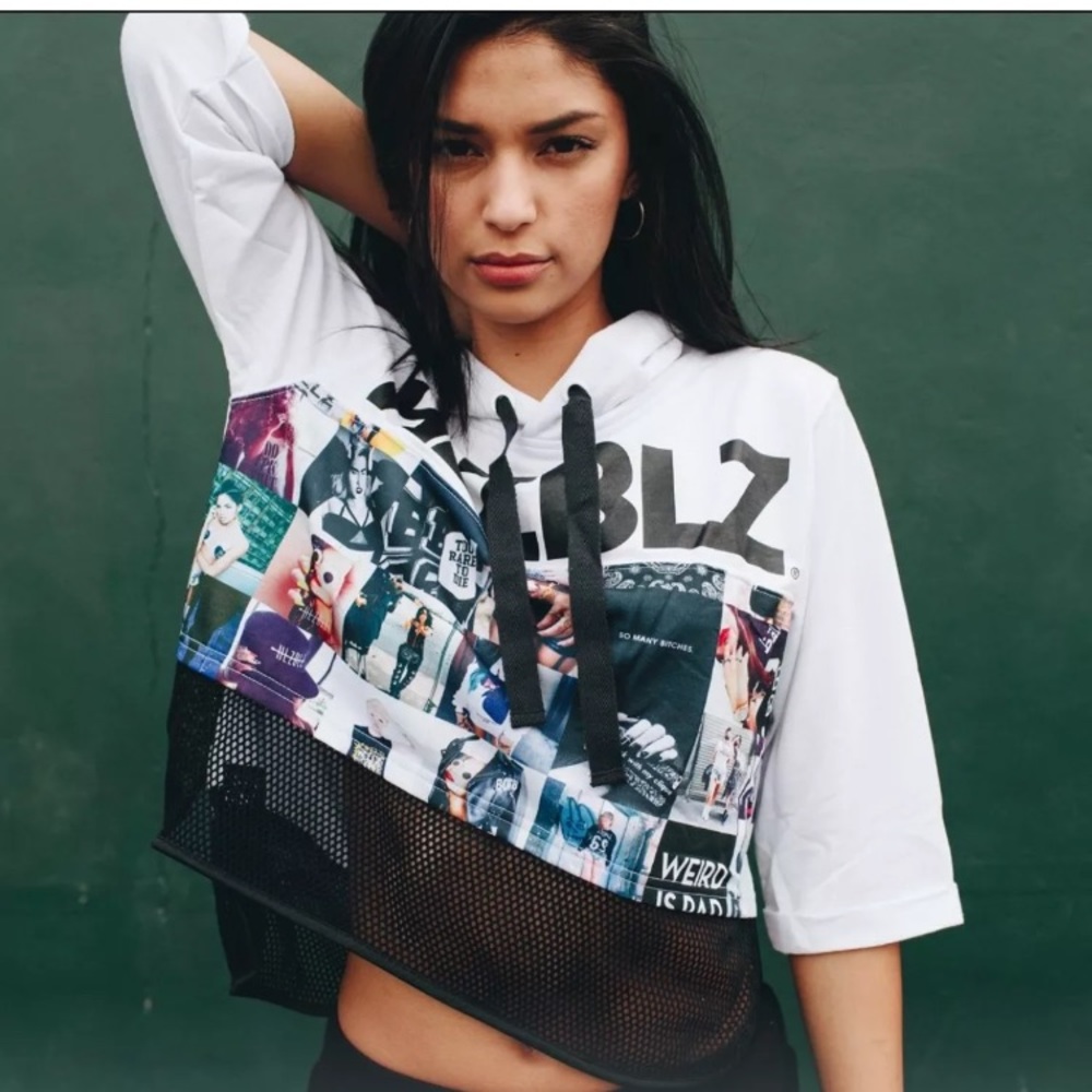 Hellz Bellz Bad Bitches Crop Top Size Small